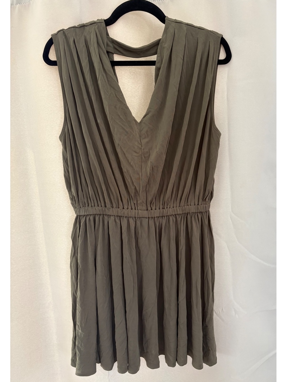 Banana Republic Blouson Mini Dress Olive Green Sycamore V-Neck Size Large